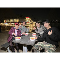 ナイナイが東方神起と韓国グルメ旅！ LE SSERAFIMやILLITへの直撃取材も 画像