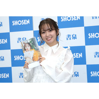元STU48・石田みなみ、初のカレンダーは「“脚ファン”から綺麗だねって言われて嬉しい」 画像