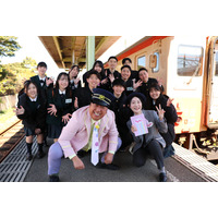 初回は山下美月がナレーター！ バナナマン日村の人気番組『ひむバス！』がレギュラー化 画像