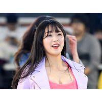 韓国チアガール、思わず目が行くピンク色キャミ姿に反響多数！完璧スタイルに「胸キュン美女」「魅力的」の声【PHOTO】 画像
