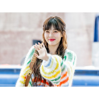 “網タイツ”ウェディングフォトも話題に…歌手ヒョナ、結婚後初のカムバック決定！ 画像