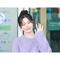 TWICE・ダヒョン、春色ピンクコーデが似合いすぎ！爽やか笑顔に胸キュン【PHOTO】 画像