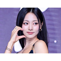 ぬいぐるみに嫉妬…TWICEツウィ、キス顔でファン悩殺「可愛い…好き…」【PHOTO】 画像