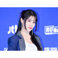 KARA・ギュリ、グラマラスな体型を惜しみなく披露！奇跡の写真に「女神が炸裂」の声【PHOTO】 画像