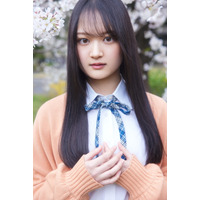 櫻坂46四期生「目黒陽色」「浅井恋乃未」の撮り下ろし写真と手書きプロフィールが公開！ 画像