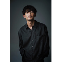 津田健次郎が朝ドラ『あんぱん』出演！ 「高知新報」で出会う人々のキャストが明らかに 画像