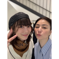 映画『さかなのこ』“共演”のん＆井川遥のツーショットにファン「久しぶりの親子対面」「ミー坊とお母さんだー！」 画像