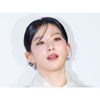 “清純×色香”の完璧バランス…Red Velvet・スルギ、「大胆衣装」でベトナム満喫！【PHOTO】 画像