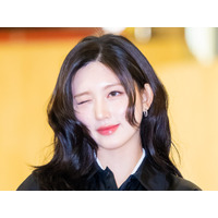 IVE・ガウル、ハイトーンヘアに大変身！舌ペロ×ギャルピースにファン悶絶「ギャルガウルたまらん…」【PHOTO】 画像