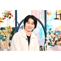 奥平大兼、親友たちが「絶対にモテない」理由を語る!? 『御上先生』撮影裏話も 画像