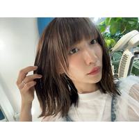 『あいのり』桃、“ロング卒業”でミディアムヘアに大胆イメチェン！「ものすごいカリスマ」 画像