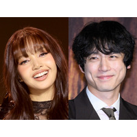 BLACKPINK・リサ、坂口健太郎とのカジュアルな自撮りを公開「激アツ」「最高すぎ」【PHOTO】 画像