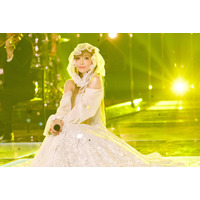 浜崎あゆみ、10年ぶりの『SONGS』登場！ アジアツアー・香港公演の裏側に密着 画像