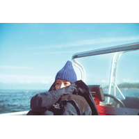 長濱ねる、“あまりにもオフ”な防寒着カットを公開！「初夏というのにとても寒かった」 画像