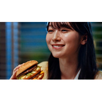 櫻坂46・守屋麗奈が出演！ 「めぞん一刻」や「きまぐれオレンジ☆ロード」の名シーンを使ったCMが公開 画像