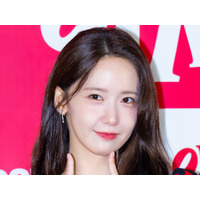 少女時代・ユナ、出演映画で衝撃的な変身を遂げる!?真っ赤な服で“夜中限定”の悪魔演じる 画像
