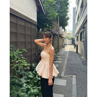 織田奈那、お気に入りのトップスで鎌倉の美食を堪能！「オシャレ」「背中がキレイ」と評判 画像