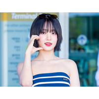 「無料で見ていいの？」i-dle・ミンニ、“インナー姿”で美くびれを惜しげもなく披露【PHOTO】 画像