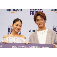 みちょぱ、夫・大倉士門と水着でバカンス！ラブラブな“密着ショット”に反響 画像