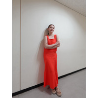 「二の腕ー！！！！出る季節ー」村重杏奈、夏ファッション一挙公開！ 画像