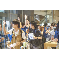 2,000名以上が入店待ちの大行列！「Apple 梅田」がついにオープン 画像