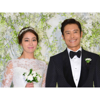 “イ・ビョンホンの妻”女優イ・ミンジョン、結婚記念日に息子の試合観戦！微笑ましい日常公開 画像