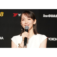 吉岡里帆、思わず見惚れる大人ドレスで東カレ登場！撮影動画が公開に 画像