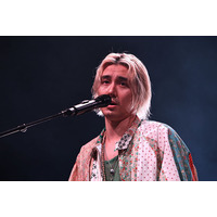 藤井風、奇抜な“ワンちゃん”衣装に黒柳徹子が大興奮！「私、この方に興味津々です」 画像