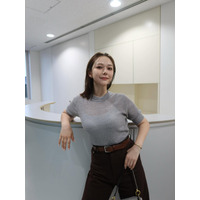 ラインもくっきり！村重杏奈、“なんでもない日の私服”に絶賛の声 画像