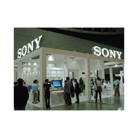 【A＆Vフェスタ2005】ソニー、32V型液晶TVとDVDプレーヤーを一体化したシアターシステムなど 画像