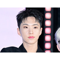“丸刈り”姿公開…SEVENTEEN・ホシ、本日（16日）入隊！ファンへ新曲リリースのプレゼントも「やり遂げて戻ってくる」 画像