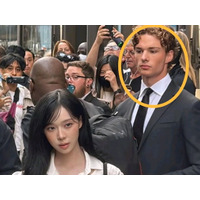 aespa・ウィンターを守るイケメンボディーガード？ あまりに現実的な、その“正体”とは 画像