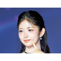 IVE・レイ、渋谷に登場!メイクブランドのアンバサダーとして美容のポイントを共有 画像