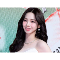「ありえない…」aespa・カリナ、胸元開いた“ピチッと”タンクトップで際立つグラマラス体型【PHOTO】 画像