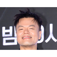 “TWICEの生みの親”J.Y.Park、スーツ姿で妖精の羽を!?11月5日に新曲『Happy Hour』リリース決定 画像