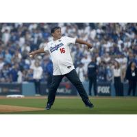 野茂英雄氏、ワールドシリーズ始球式に登場！体型の変化に驚きの声も 画像