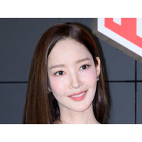 女優パク・ミニョン、愛らしさたっぷりな姿で日本に出国！パステルコートで見せた優雅な美しさ【独自写真】 画像