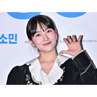 KARA・ジヨン、“スラリ美脚”のミニ丈コスプレSHOTに視線集中！愛らしいビジュアルでファン魅了【PHOTO】 画像