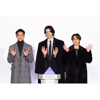 Snow Man・岩本照＆渡辺翔太＆ラウール、「けやき坂イルミ点灯式」初の男性ゲストとしてに登場！ 画像
