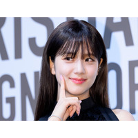 「幼くなってる?!」BLACKPINK・ジス、“ぱっつん前髪”ショット公開！ラブリーな姿に反響続々【PHOTO】 画像