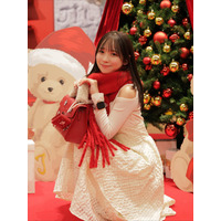 池本しおり、インスタ公開のクリスマスファッションに「似合いすぎ」「激カワすぎて萌える」の声 画像