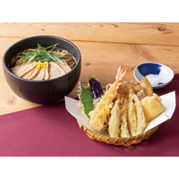 旬のワカサギを揚げたて天盛りで味わう！天丼はま田、本日より「鴨南蛮そばとワカサギの天盛り」を提供開始 画像