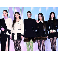ILLIT、『FNS歌謡祭』に2年連続出演！『Almond Chocolate』披露＆日本の名曲カバーで大反響 画像