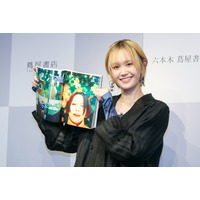 尾碕真花、6年ぶりの写真集で“過去の自分”にエール「こんな風になれるから大丈夫」 画像