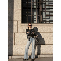 村重杏奈、カッコ良すぎる革ジャン&サングラス姿に！仕事モード全開の投稿をファン絶賛 画像