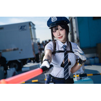 ミニスカなポリスにバニーガール、『ポケモン』カナリィやホロライブまで「コミケ107」美女レイヤー10選 画像