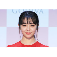 峯岸みなみ、齊藤京子主演『恋愛裁判』にコメント！「私の立場でどんな言葉を発信したらいいのかとても迷いましたが」 画像
