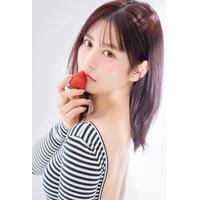 FRUITS ZIPPER・月足天音、“美背中”全開のナチュラルグラビア！表紙単独初登場＆デジタル写真集リリース 画像