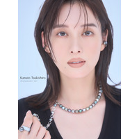 元宝塚・月城かなと、透明感抜群の至近距離ショット！2026年版カレンダー発売決定 画像