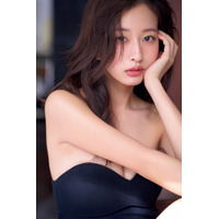 モデル・斉藤里奈、アンニュイな表情で色気爆発！ 画像